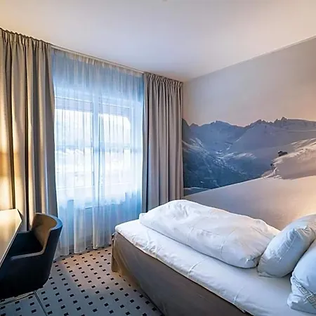 Szálloda Grand - By Classic Norway 4*