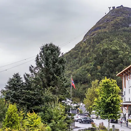 Grand - By Classic Norway 4* Åndalsnes