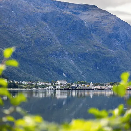 Grand - By Classic Norway Hotel Åndalsnes