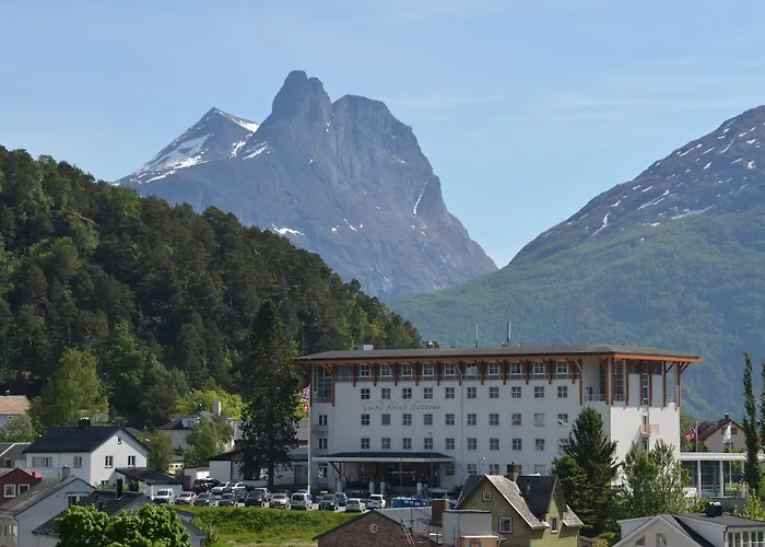 Grand - By Classic Norway 4* Åndalsnes