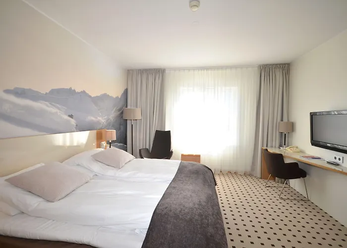 Grand - By Classic Norway 호텔 4*