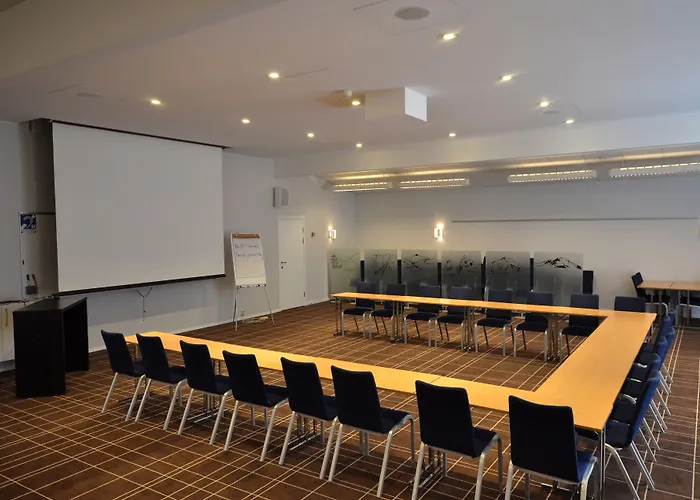 Grand - By Classic Norway 호텔