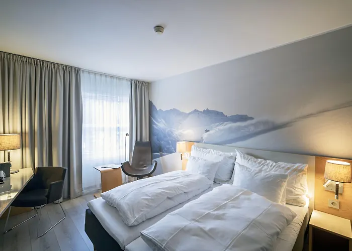 Grand - By Classic Norway 호텔 4*